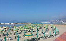 Guesthouse Holiday Formia Beach